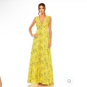 Mac Duggal floral print v-neck ruched gown